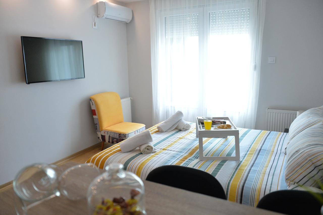 Apartment Pleasure Новий Сад Екстер'єр фото