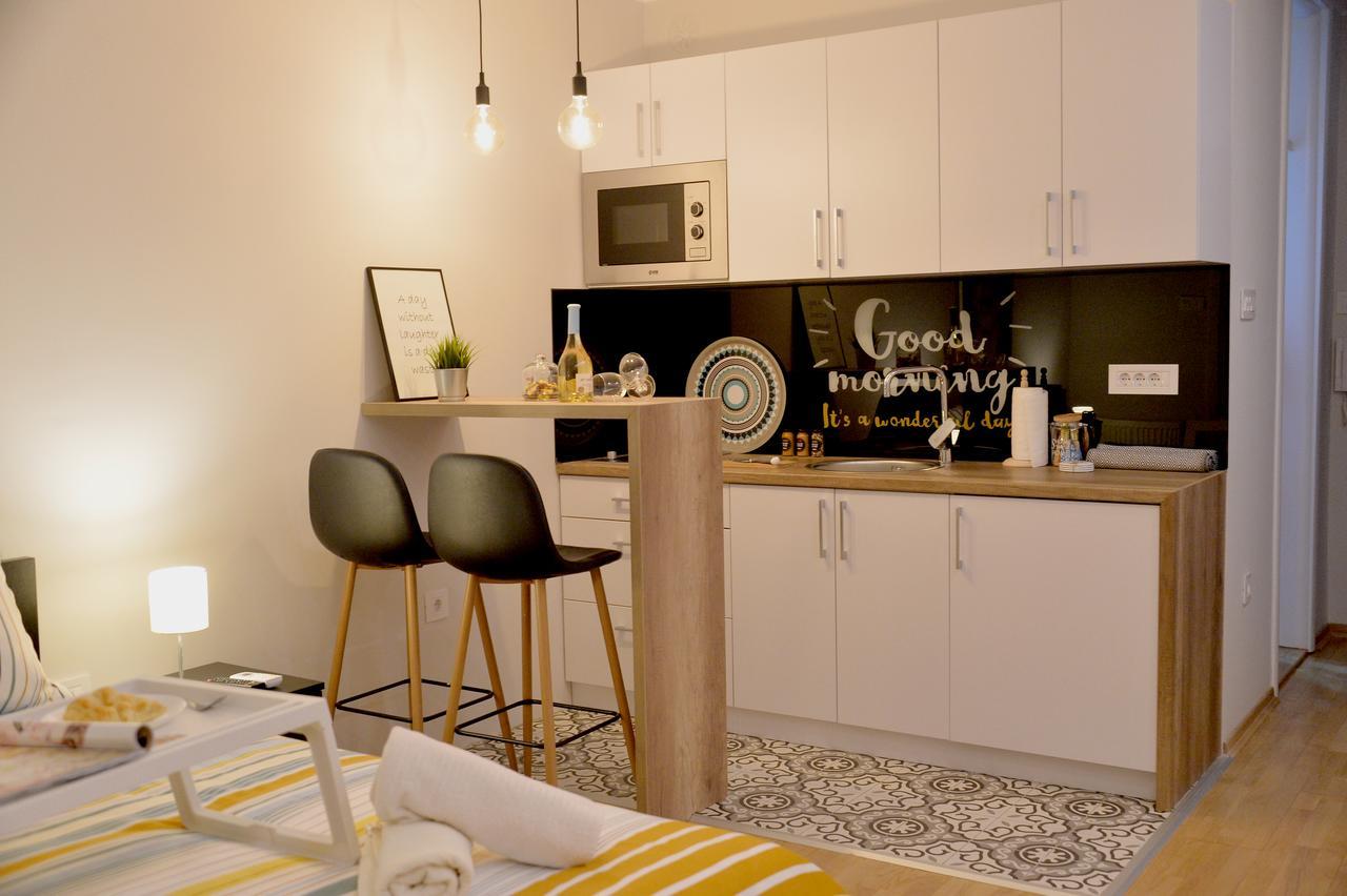 Apartment Pleasure Новий Сад Екстер'єр фото